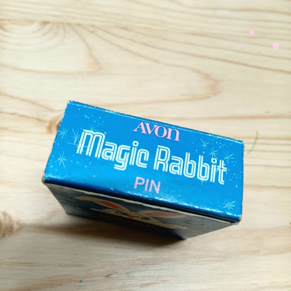 Vintage Avon Magic Rabbit pin - Picture 5 of 7